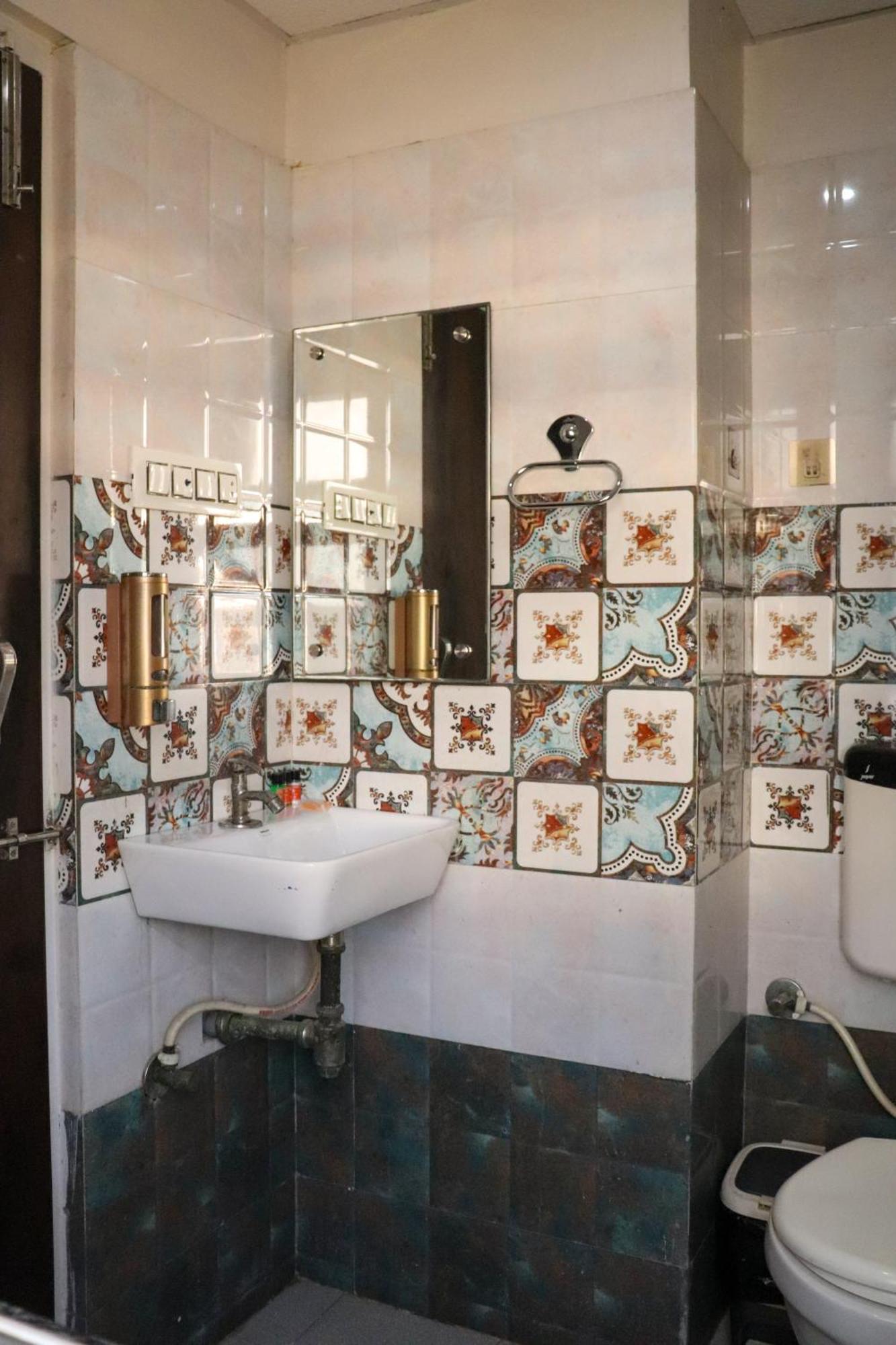 Blue Door Hotel Būndi Стая снимка