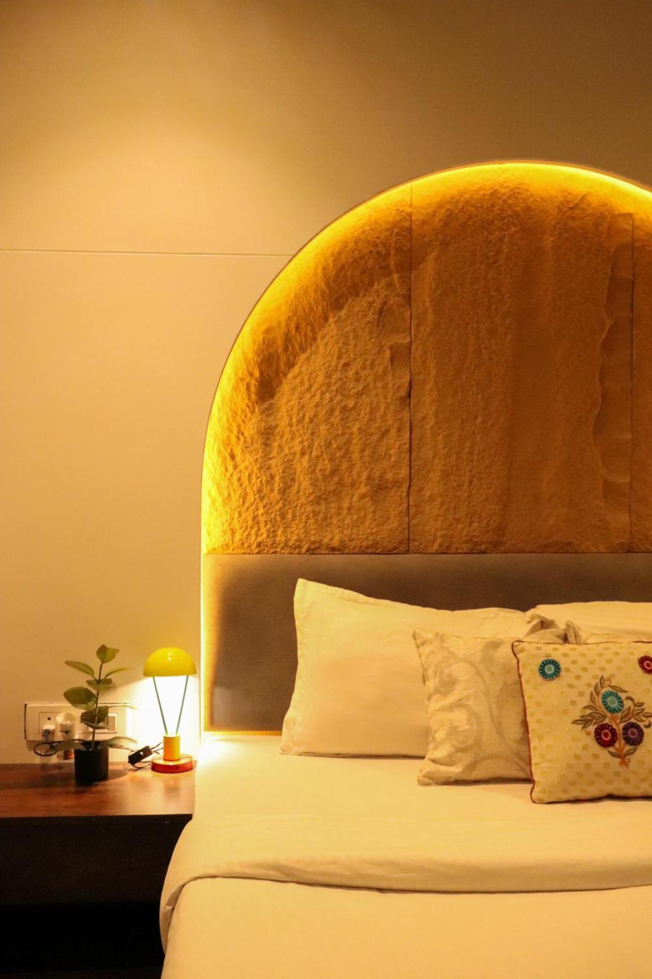 Blue Door Hotel Būndi Екстериор снимка